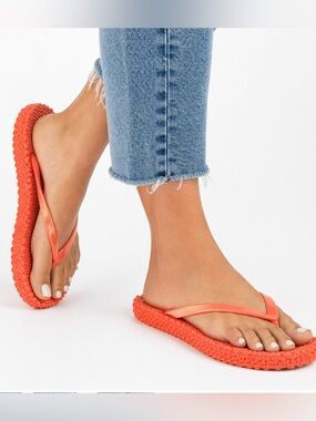 Ilse Jacobsen Coral Flip Flop Sandals NWT Size 38 / US 8 Textured Sole Summer